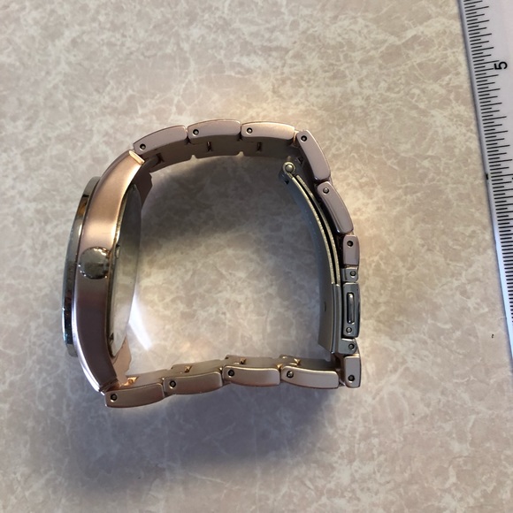 Fossil Watch - Picture 3 of 3